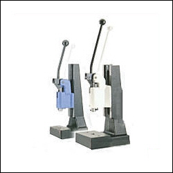 Kniehebel HandhebelPresse MCL500K / MCL750K und MCL1200K