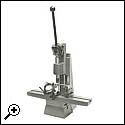 001 Kniehebel HandhebelPresse zum Richten mit montiertem Richttisch, Richtbcken und Metaster